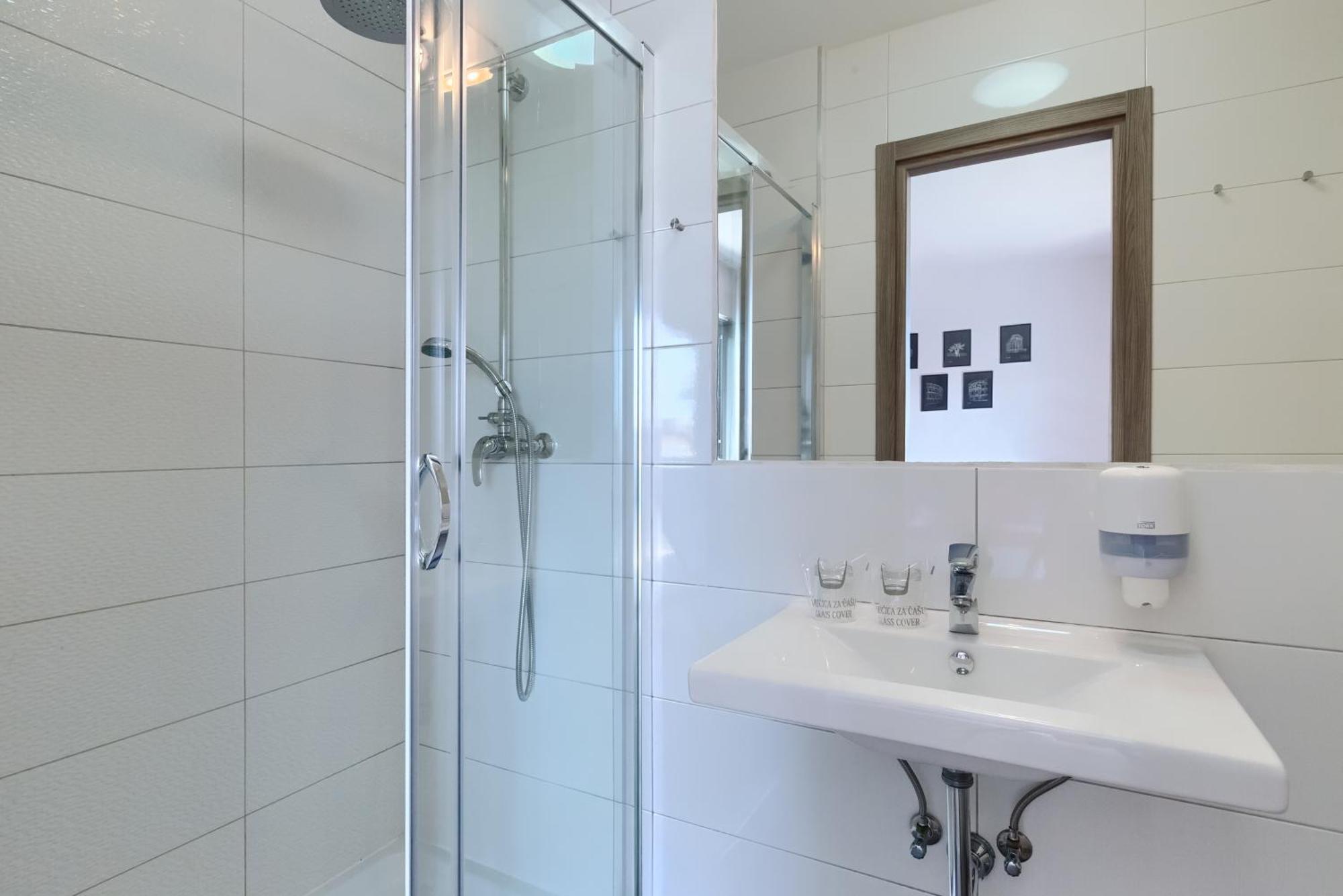 Pula City Center Accommodation With Free Parking