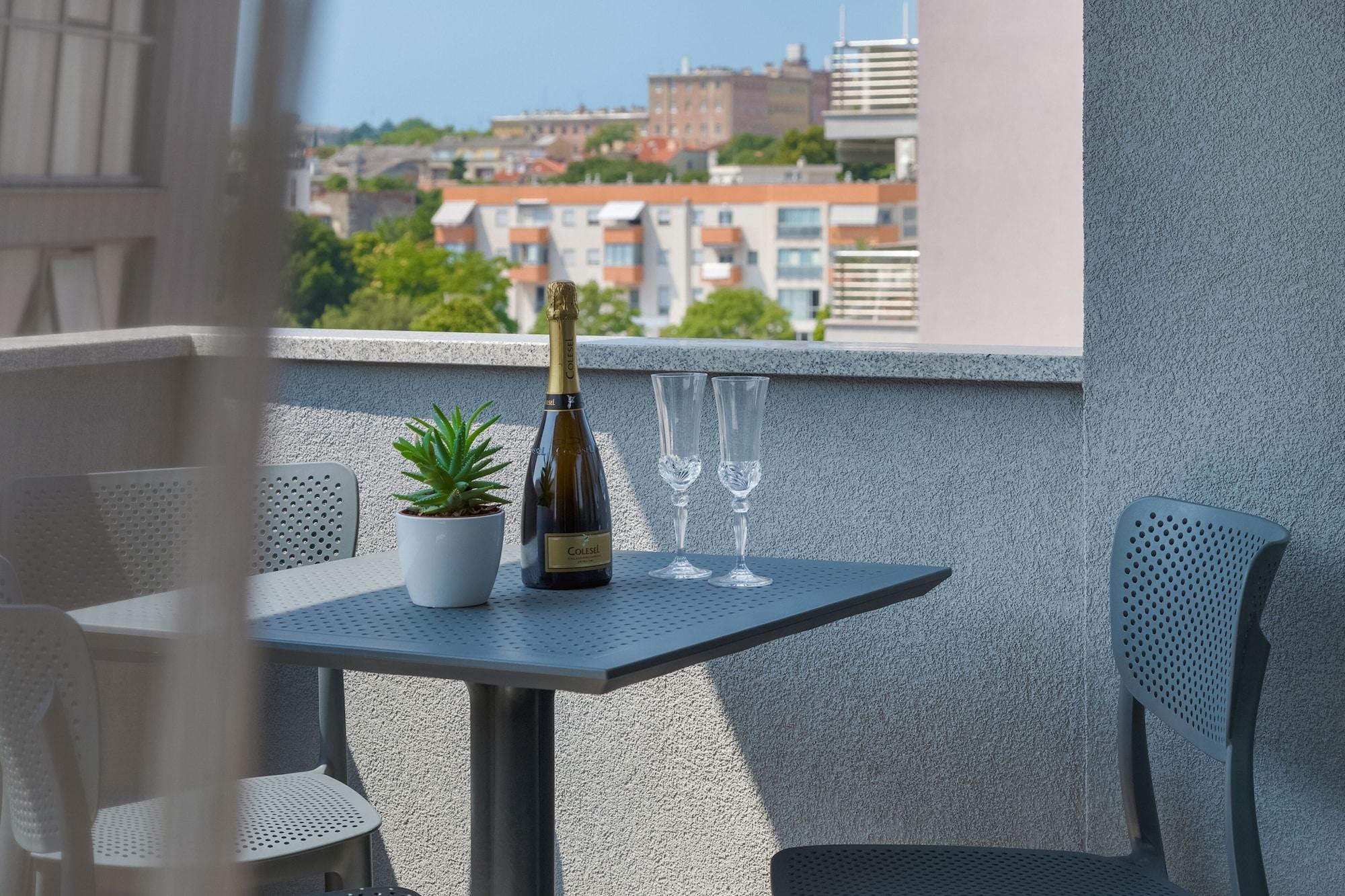 Pula City Center Accommodation With Free Parking 4* Pula