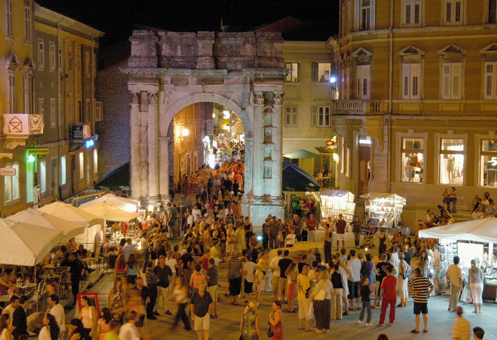 Bed & Breakfast Pula City Center Accommodation With Free Parking 4*